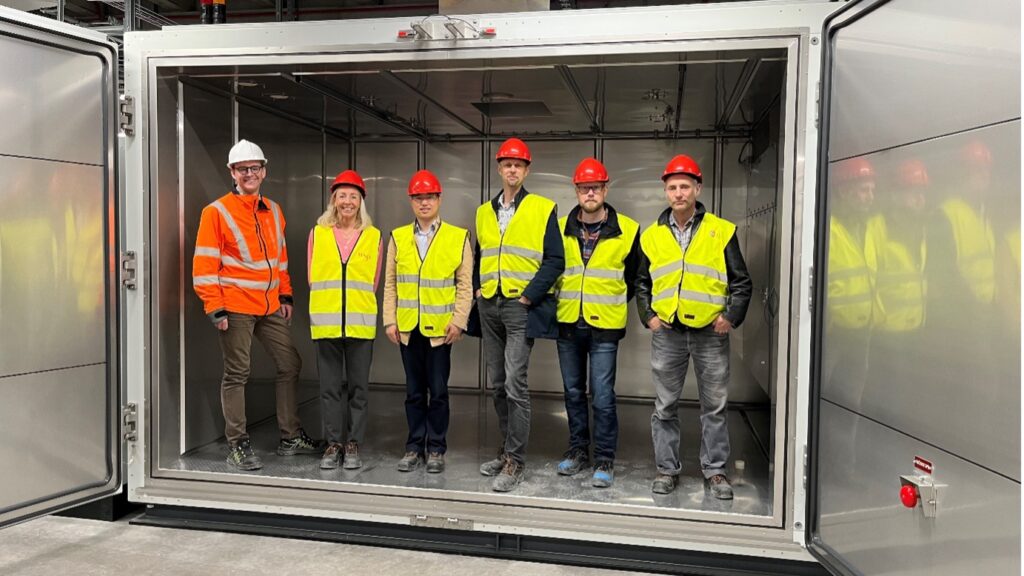 From left: SEEL's research director Martin Gustavsson and the delegation from SEC, Linda Olofsson, Cangfu You, Anders Nordelöf, Jonas Fredriksson, Torsten Wik.
